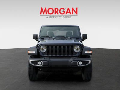 2026 Jeep Gladiator — engine compartment view