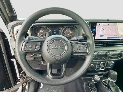 2026 Jeep Gladiator — photo 38 view