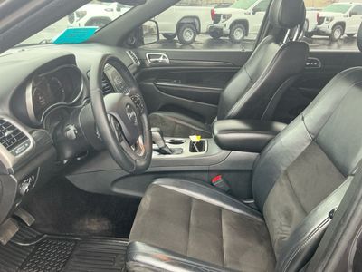 2019 Jeep Grand Cherokee — photo 9 view