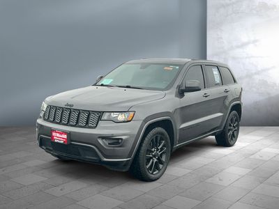 2019 Jeep Grand Cherokee — front three-quarter view