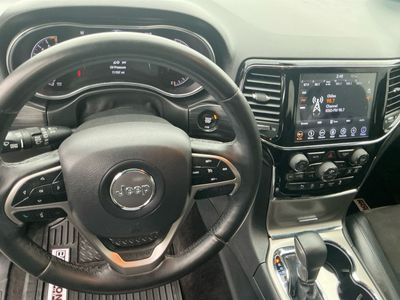 2019 Jeep Grand Cherokee — photo 14 view