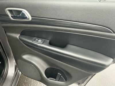 2019 Jeep Grand Cherokee — photo 19 view