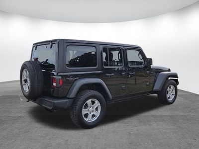 2022 Jeep Wrangler - Photo 4