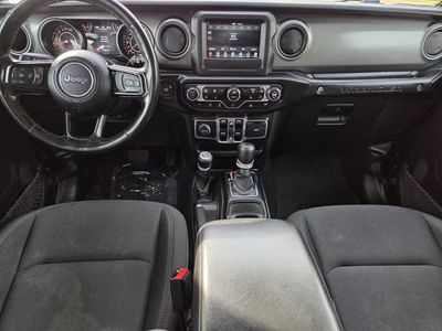2022 Jeep Wrangler - Photo 8