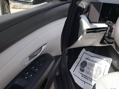 2025 Hyundai Tucson — photo 13 view