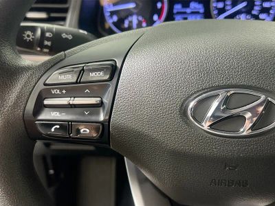 2019 Hyundai Elantra — photo 16 view