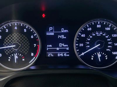 2019 Hyundai Elantra — photo 19 view