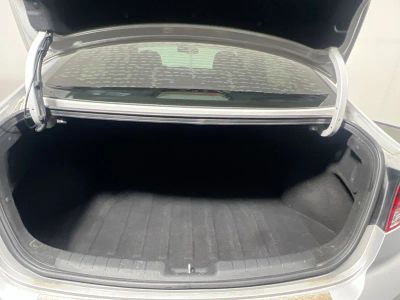 2019 Hyundai Elantra — photo 29 view