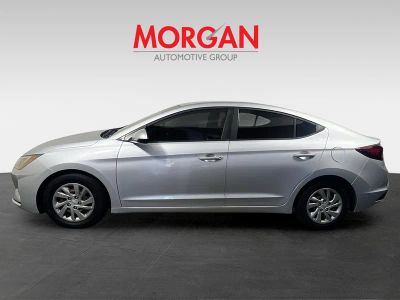 2019 Hyundai Elantra — engine compartment view