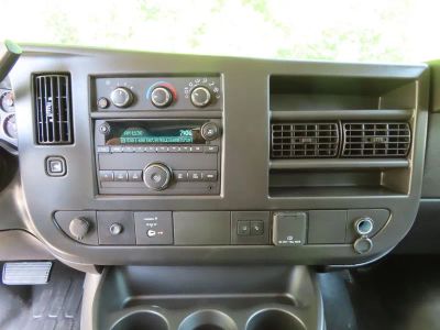 2026 Chevrolet Express 3500 — detail view