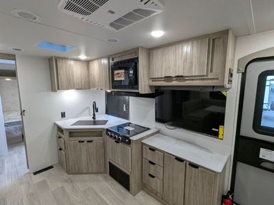 2025 Winnebago Access - Photo 26