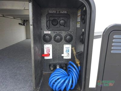 2021 Forest River RV Sabre — photo 10 view