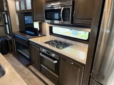 2020 Grand Design Solitude - Photo 14