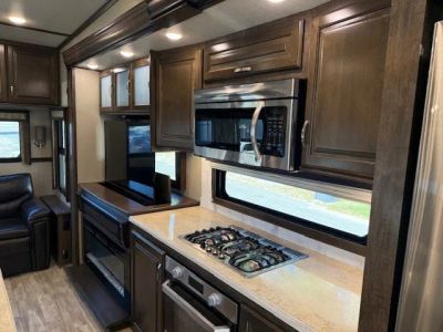 2020 Grand Design Solitude - Photo 13