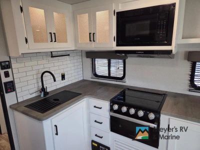 2023 Keystone RV Hideout - Photo 10