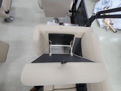 2025 Harris Flotebote Cruiser 210 - Photo 13
