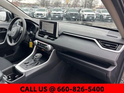 2025 Toyota RAV4 Hybrid - Photo 7