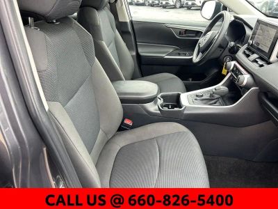 2025 Toyota RAV4 Hybrid - Photo 6