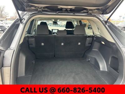 2025 Toyota RAV4 Hybrid - Photo 11