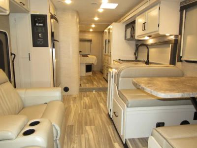 2023 Thor Motor Coach FOUR WINDS - Photo 5