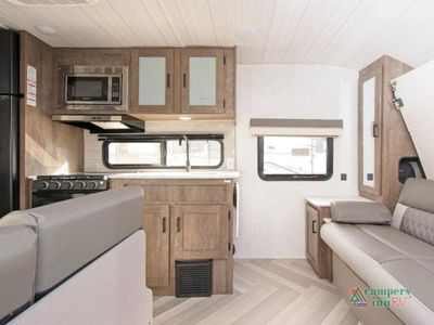 2022 Forest River RV Salem - Photo 9