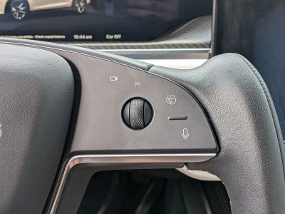 2022 Tesla Model X — photo 27 view