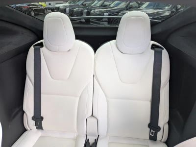 2022 Tesla Model X — photo 16 view