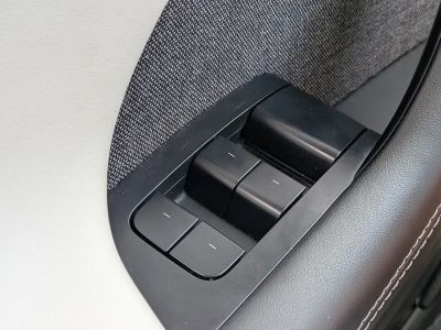 2022 Tesla Model X — photo 25 view