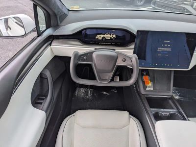2022 Tesla Model X — photo 19 view