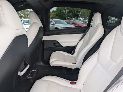 2022 Tesla Model X — photo 15 view