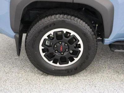 2025 Toyota 4Runner 4WD - Photo 6