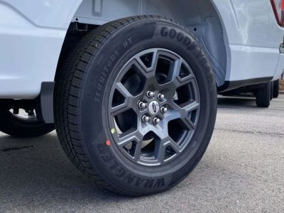 2026 Ford F-150 — photo 9 view