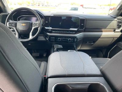 2025 Chevrolet Silverado 1500 - Photo 12