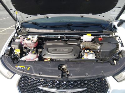 2023 Chrysler Pacifica — photo 9 view