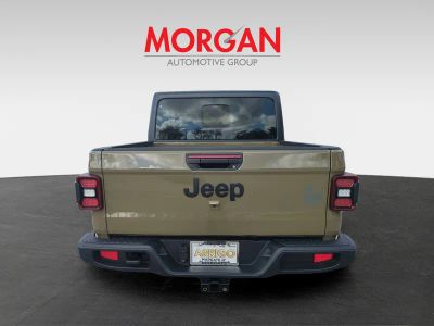 2026 Jeep Gladiator — engine compartment view