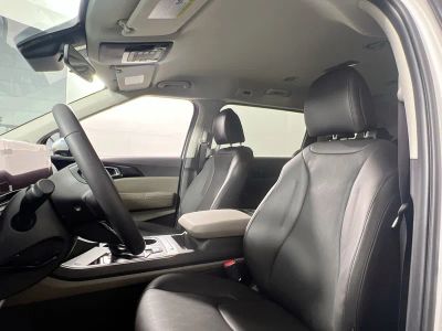 2026 Kia Carnival — photo 13 view