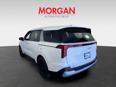 2026 Kia Carnival — engine compartment view