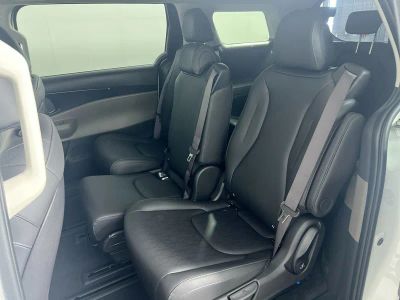 2026 Kia Carnival — photo 28 view