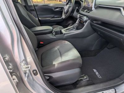 2024 Toyota RAV4 - Photo 25