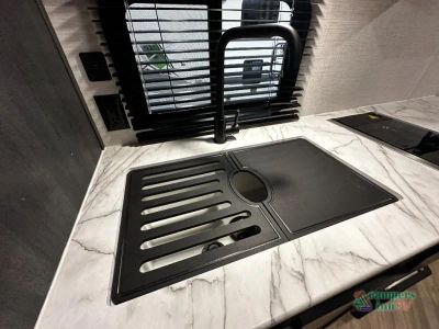 2022 Forest River RV Ozark — photo 17 view
