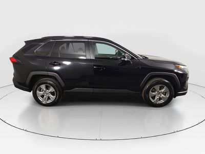 2024 Toyota RAV4 - Photo 8