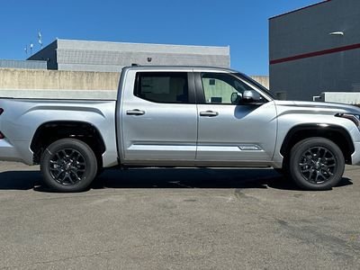 2026 Toyota Tundra - Photo 8