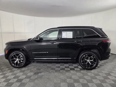2024 Jeep Grand Cherokee — photo 9 view