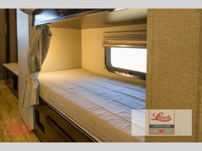 2017 Chateau 35SB - Photo 23