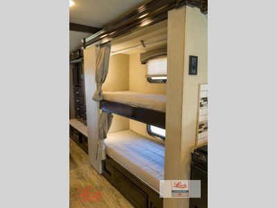 2017 Chateau 35SB - Photo 22