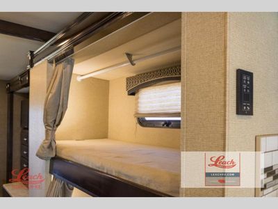2017 Chateau 35SB - Photo 24