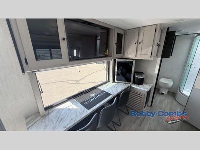 2025 Coachmen RV Apex Ultra-Lite - Photo 9