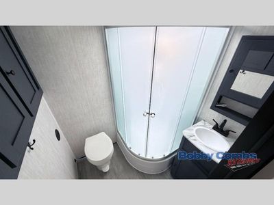 2025 Coachmen RV Apex Ultra-Lite - Photo 11