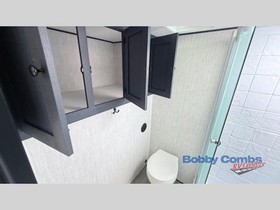 2025 Coachmen RV Apex Ultra-Lite - Photo 13