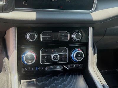 2023 GMC Yukon — photo 13 view